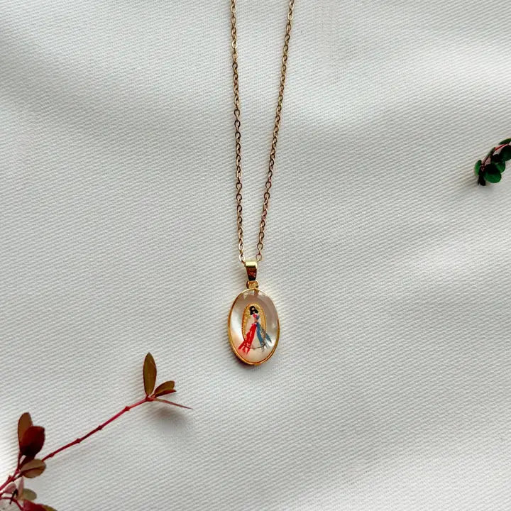 Harleigh Leonards Dainty Jesus in Divine Mercy Necklace