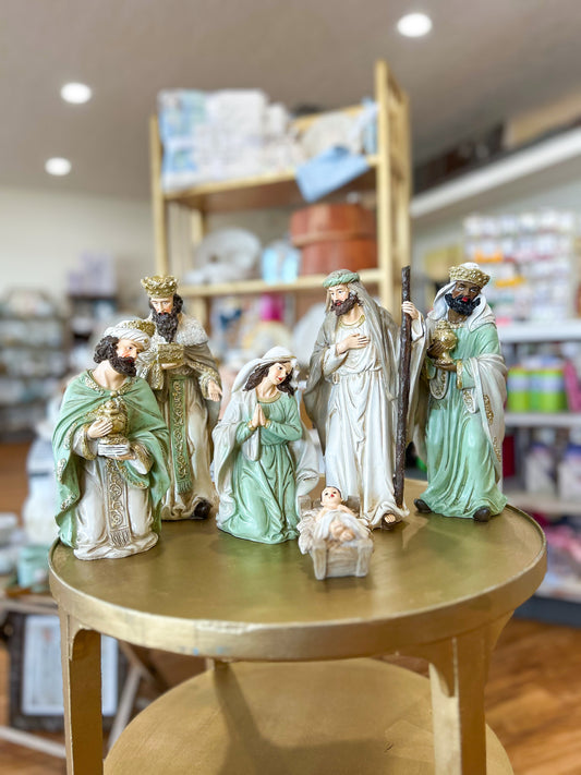 Full Nativity Set Keepsake Christmas Decor