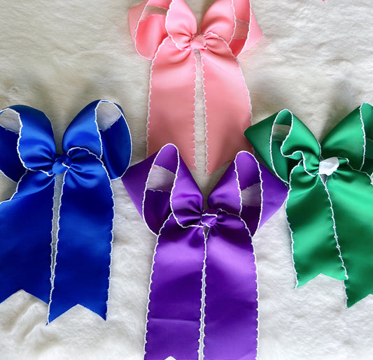 Maria Moonstitch Hanging Bow