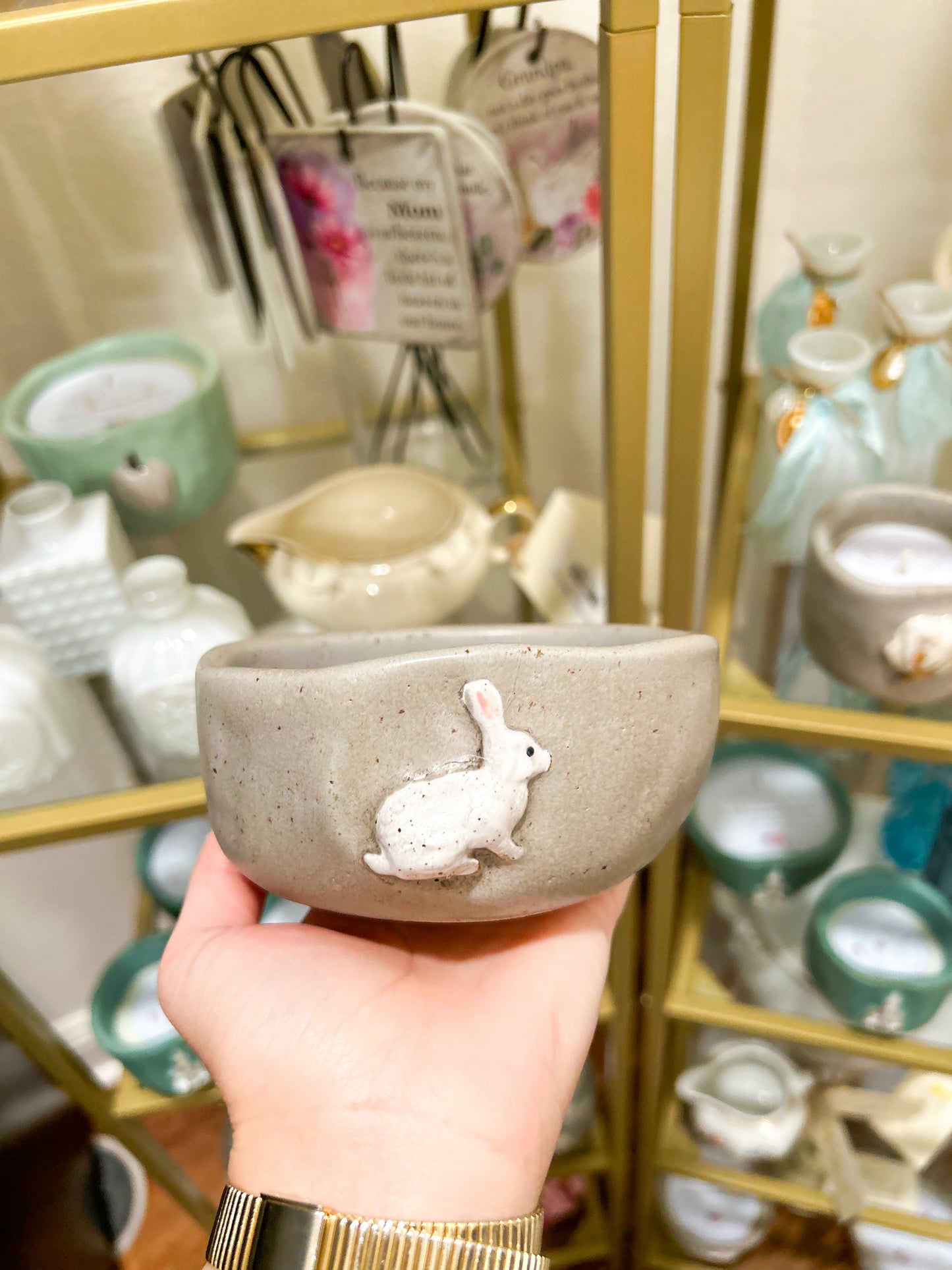 7oz Grey Bunny Pottery Candle-Lavish