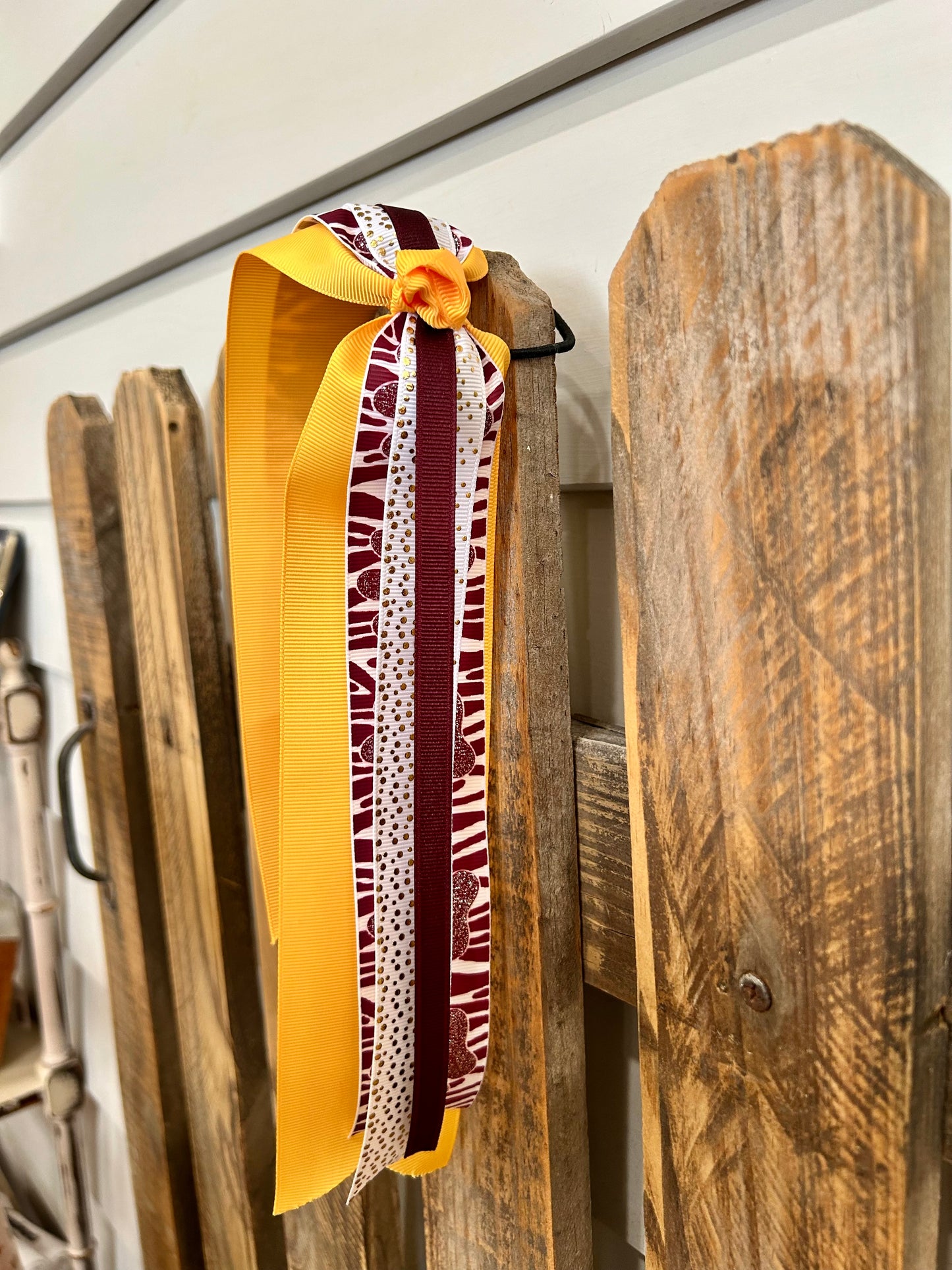 Maroon and Gold Streamer