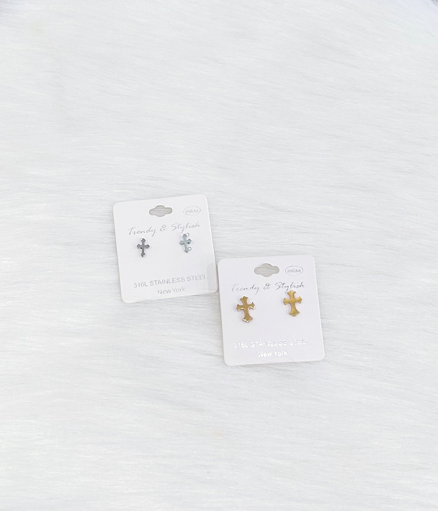 Mini Cross Stud