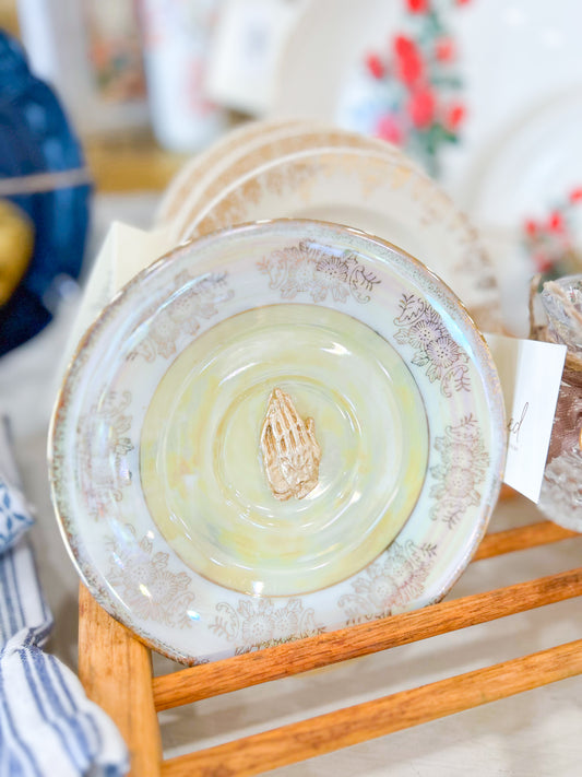 Eleanor’s Golden Prayer Plate