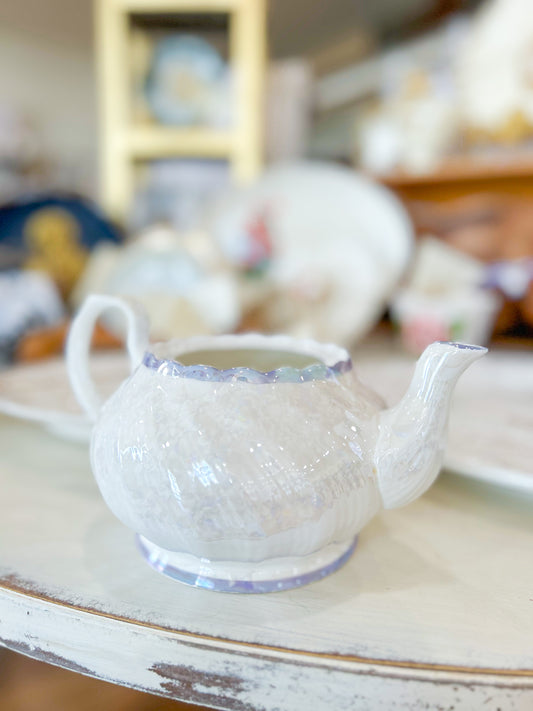 White Teapot Holder