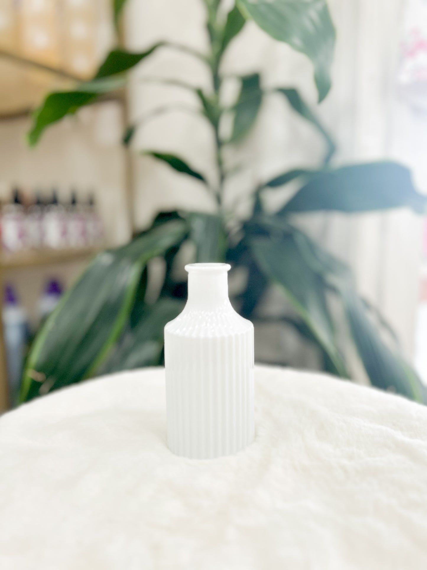 Dorothy Vintage Inspired Medium Bud Vase