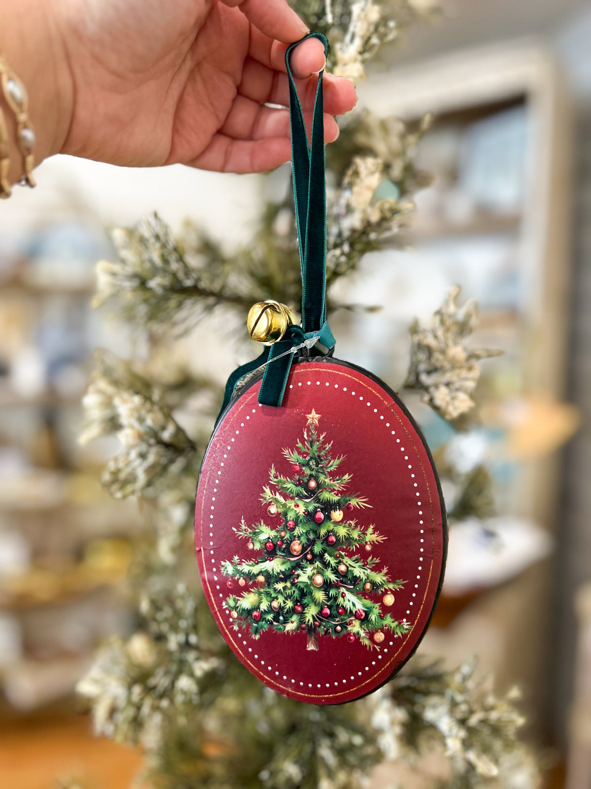Christmas Tree -Old Fashion Christmas Ornament with Bow