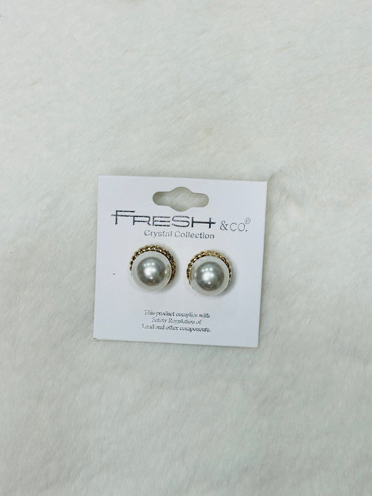 Elodie Pearl & Diamonds Stud Earrings