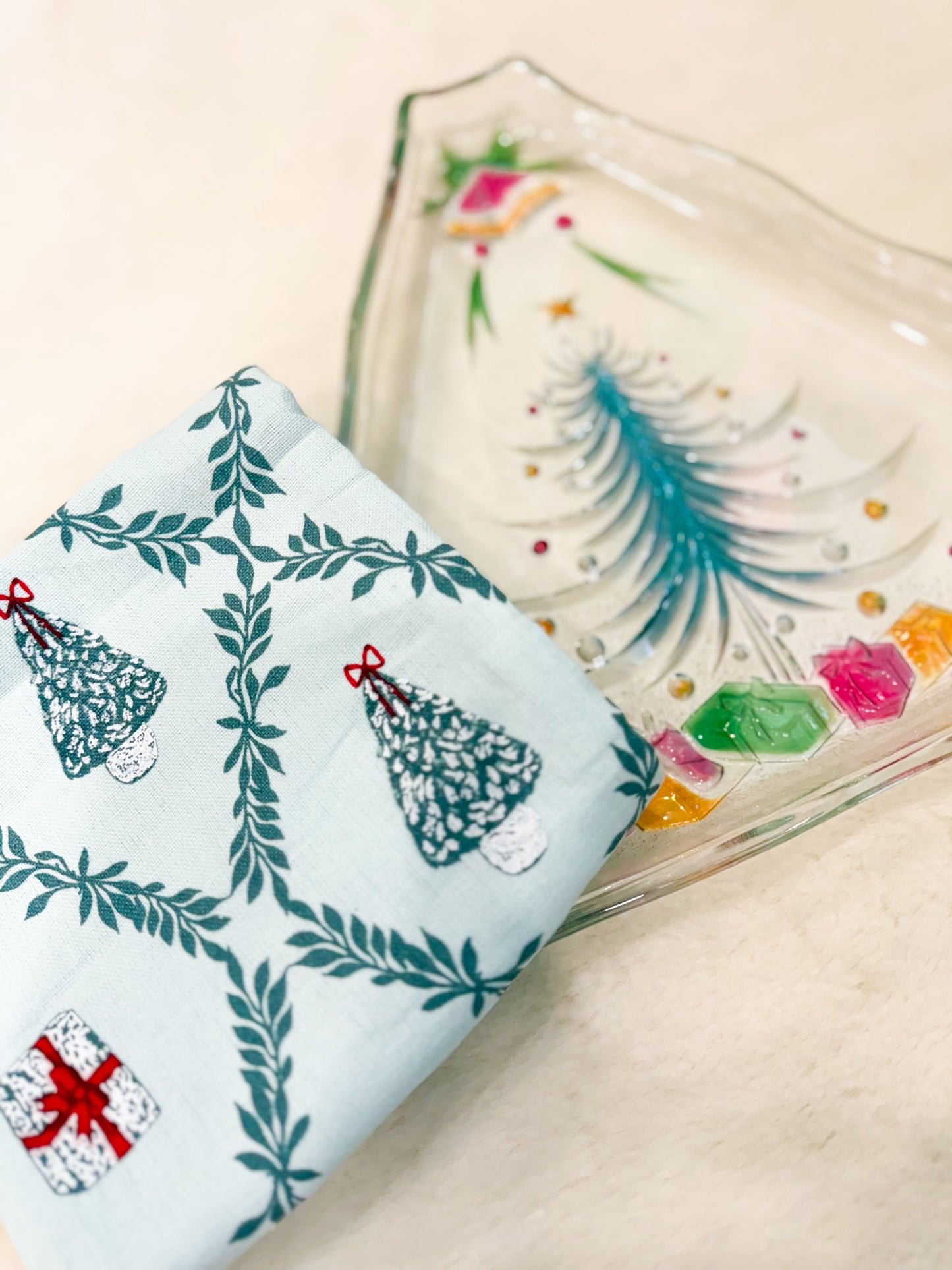 Festive Frosted Plate and Towel Set
