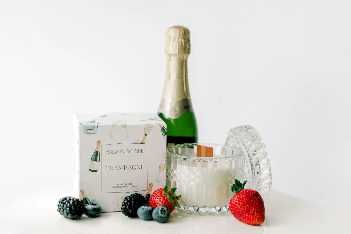 Aroma Avenue Champagne 7oz Classic Candle