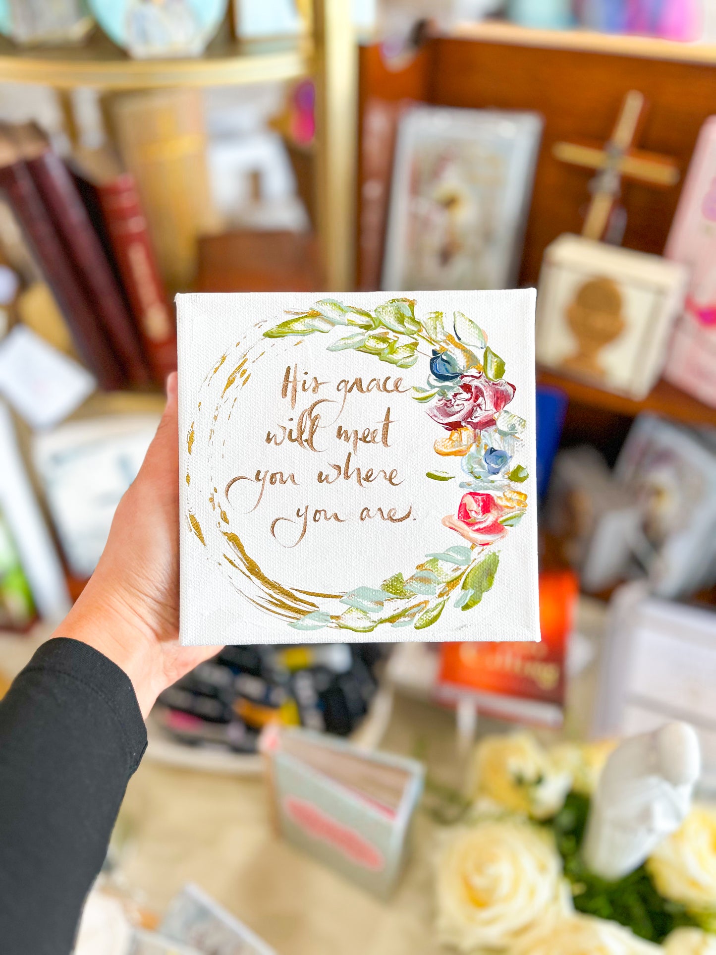 6x6 His Grace Floral Circle Accents