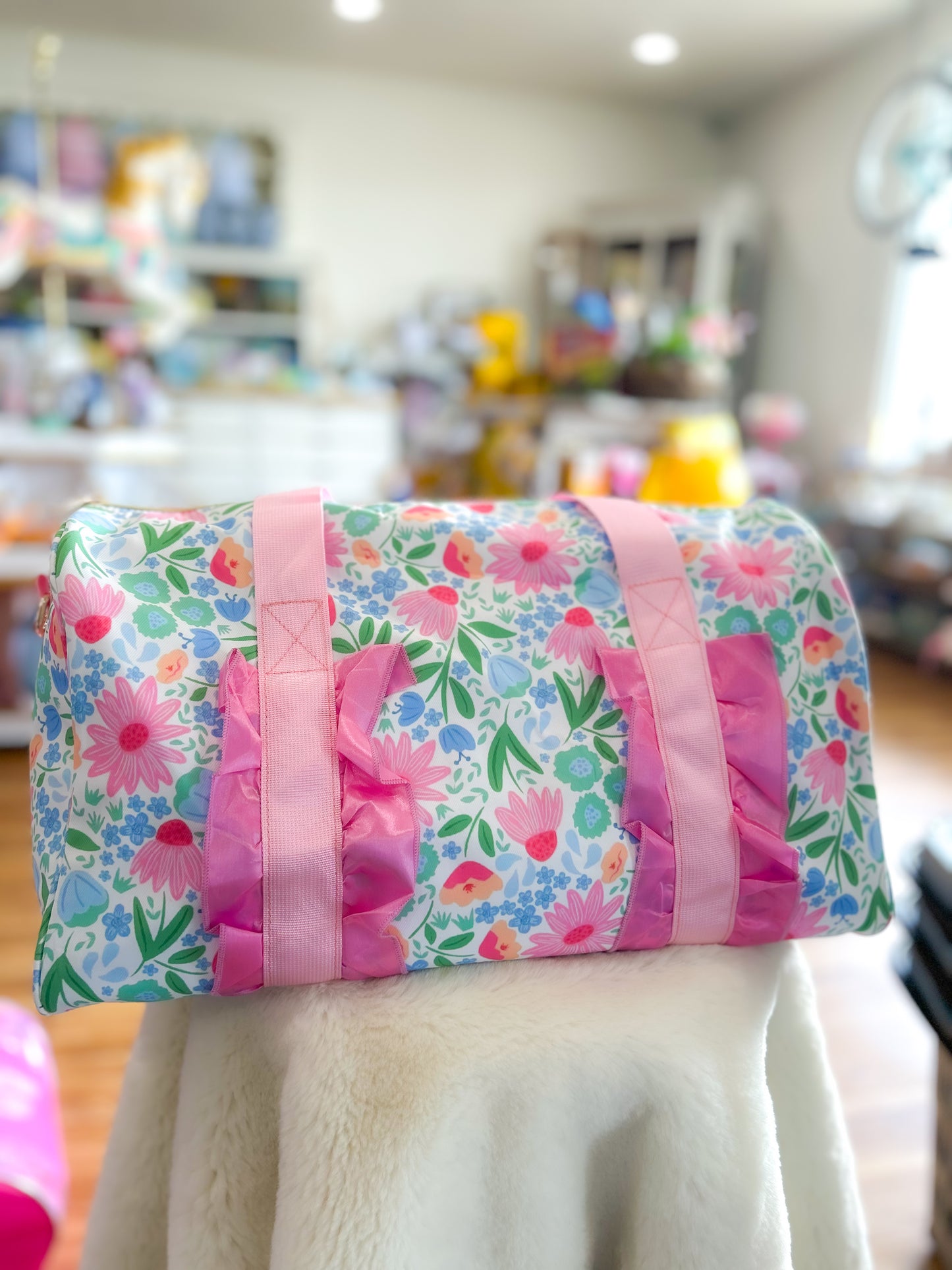 Pink Ruffle Band Floral Adult Women Duffle Bag