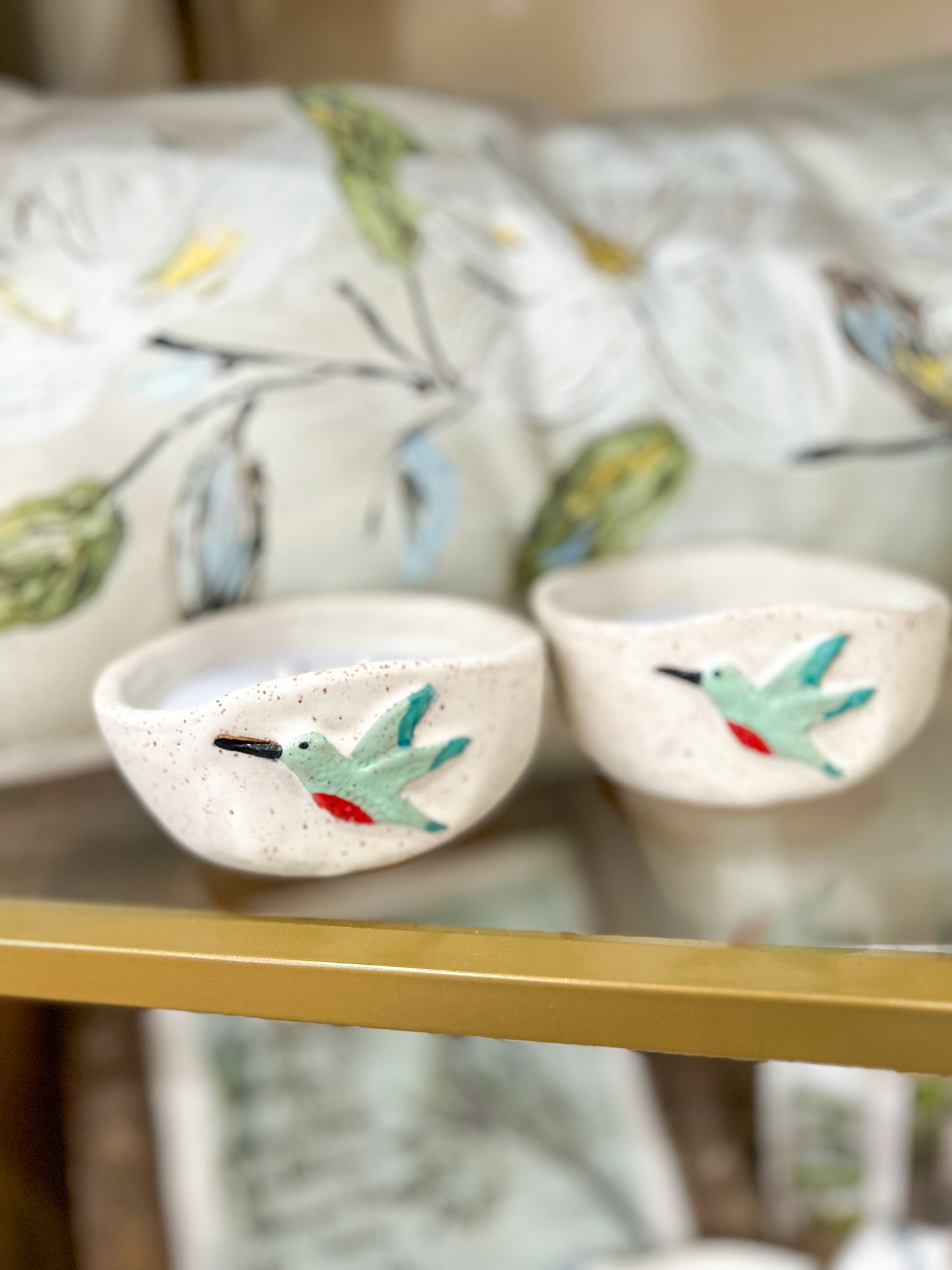 7oz White Hummingbird Pottery Candle-Lavish