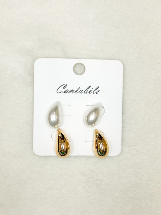 Cantabile Gold and Pearl Two Earring Set
