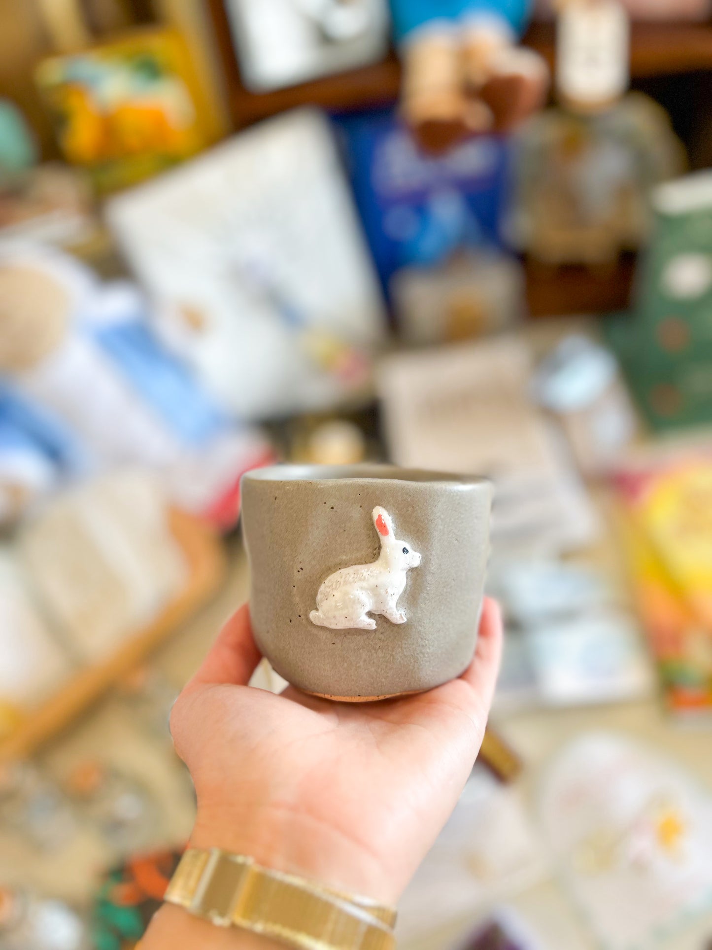 4oz Bunny Pottery Candle -Lavish