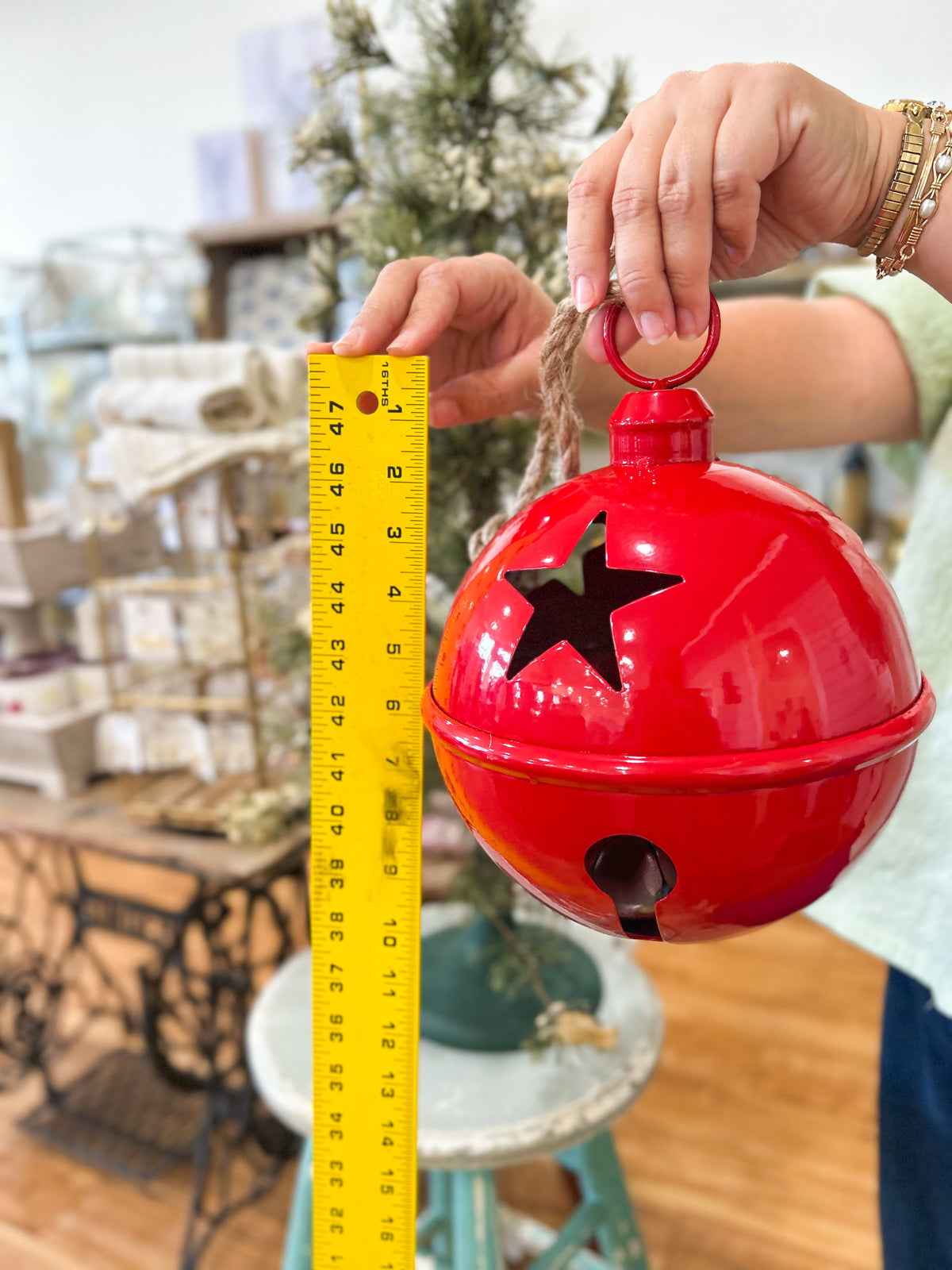 10" Jingle Bells