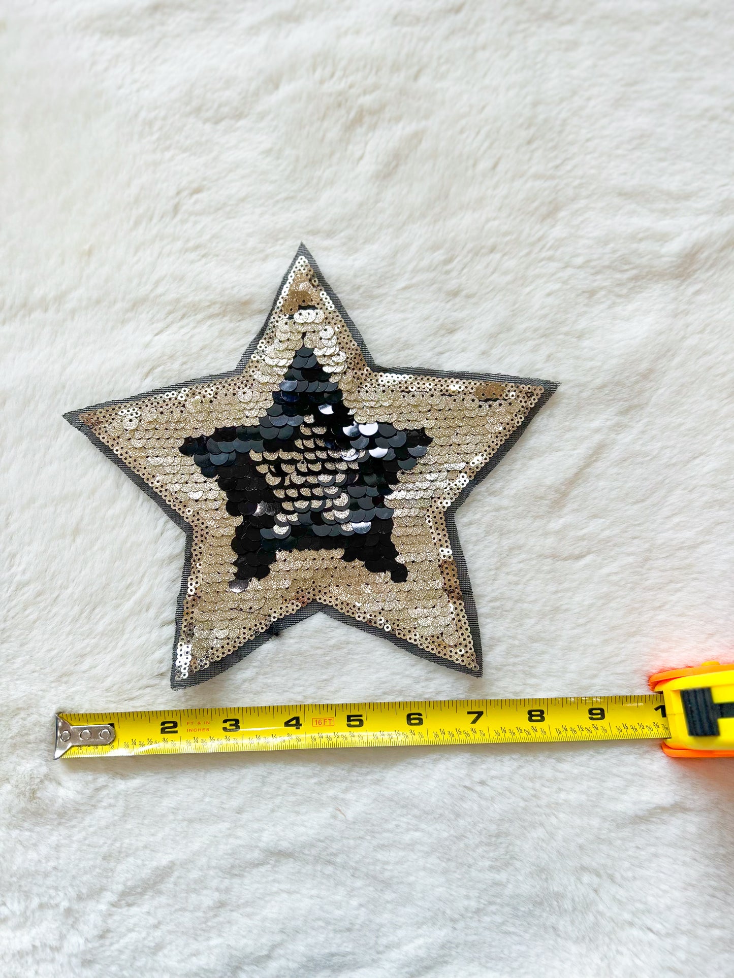 Patch- Gold and Black Sequin Star