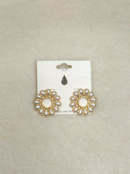 Soft Glow Pearl Halo Earrings