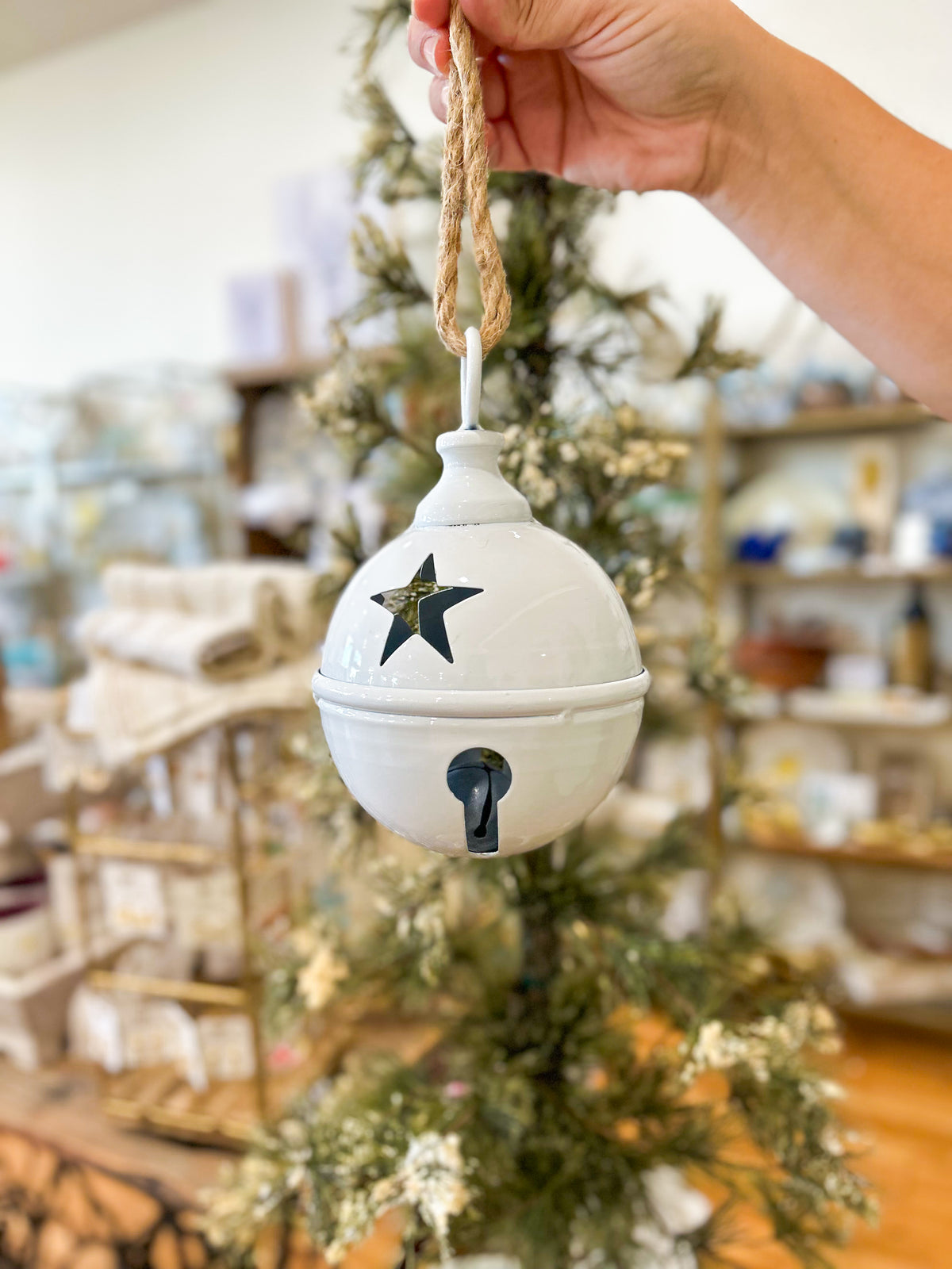 8" Jingle Bells