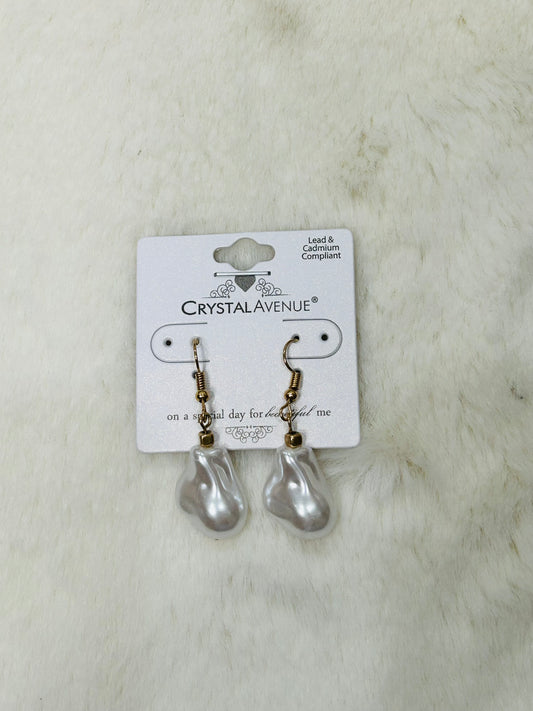 Juniper Pearl Dangle Earrings Gold