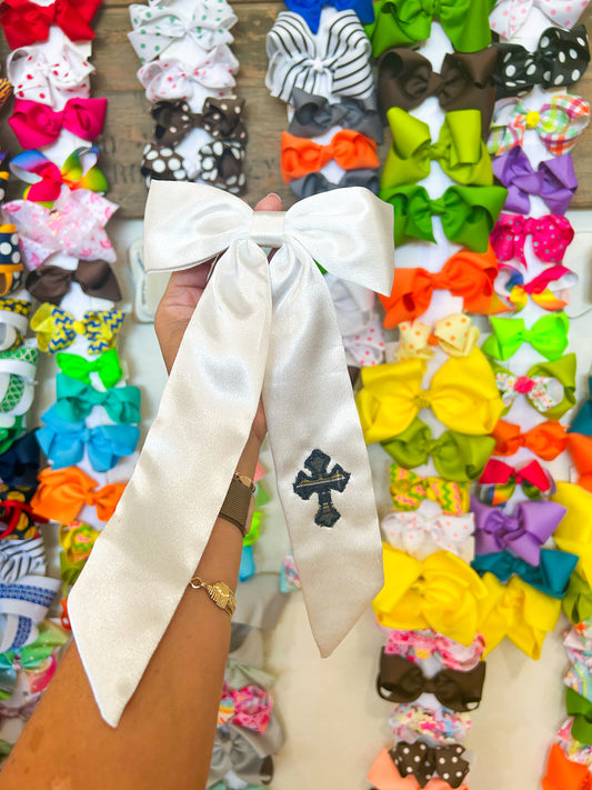 St Ed Mass Day Hanging Bow