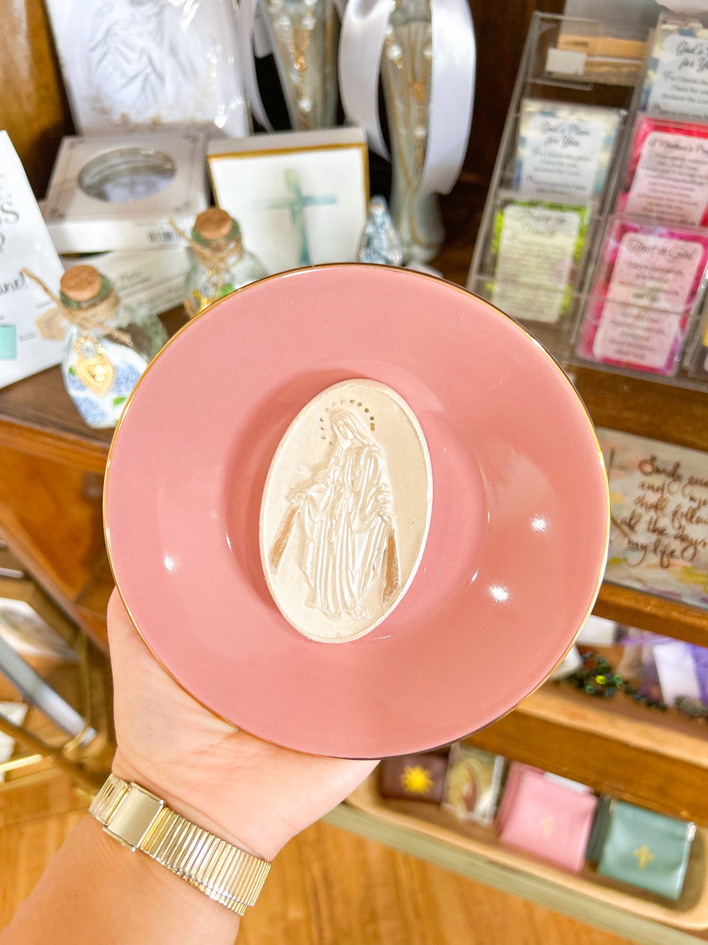 Mauve- Our Lady of the Miraculous Medal Plate