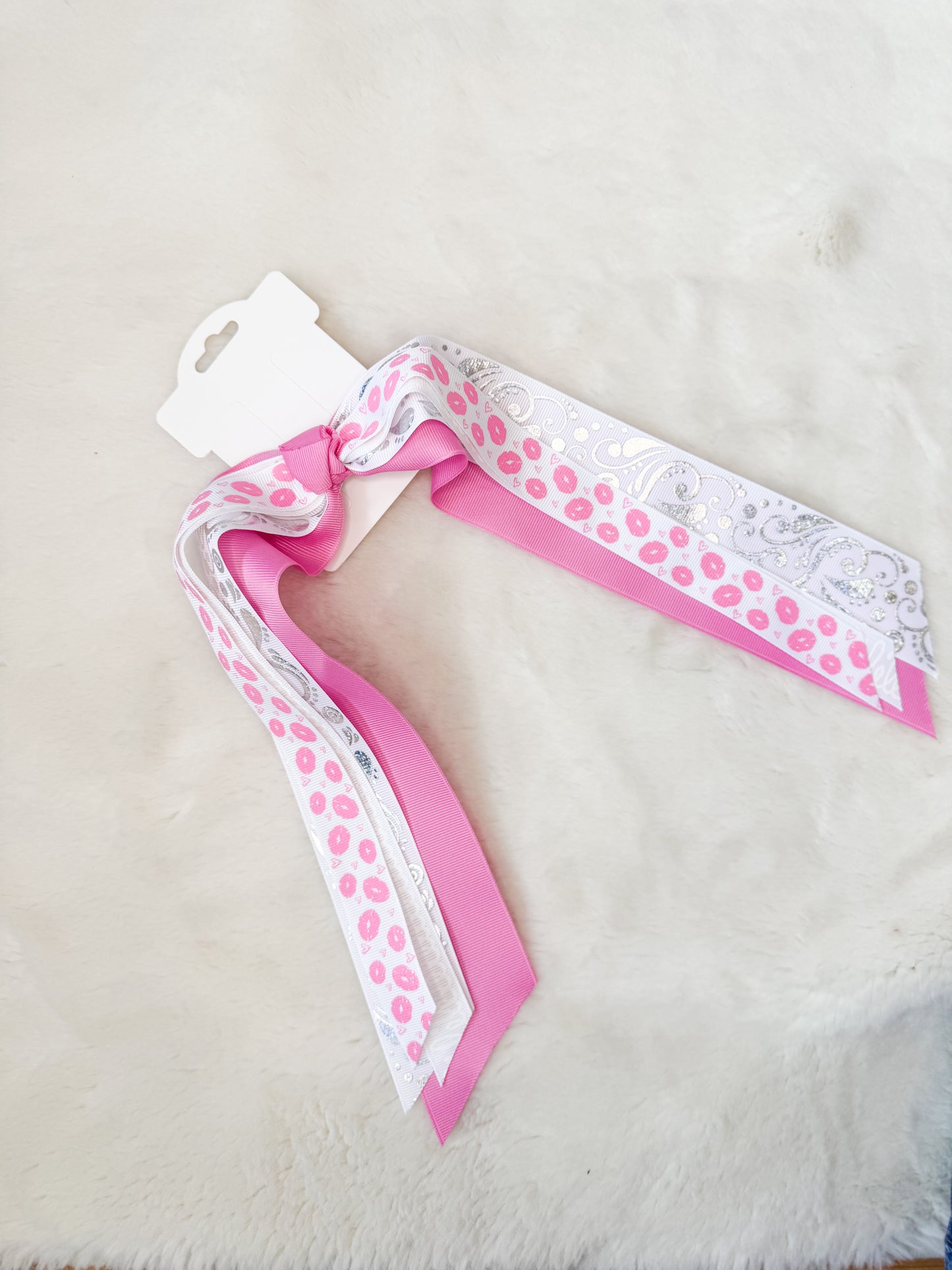 Valentine Streamer- Pink/White