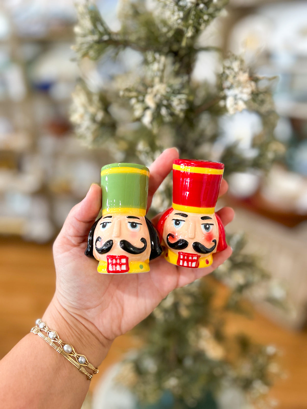 Red/Green Nutcracker Salt Shakers