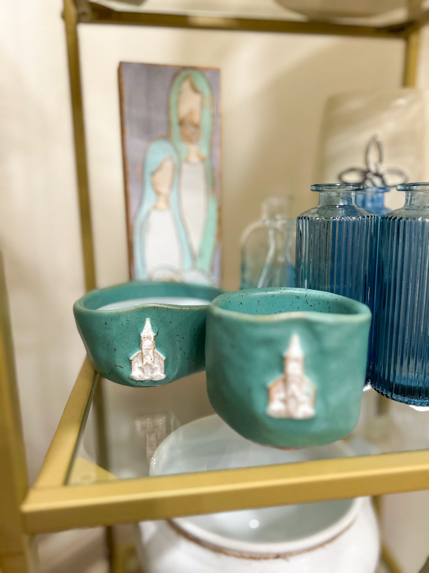 4oz Tiffany Blue Chapel Pottery Candle -Lavish