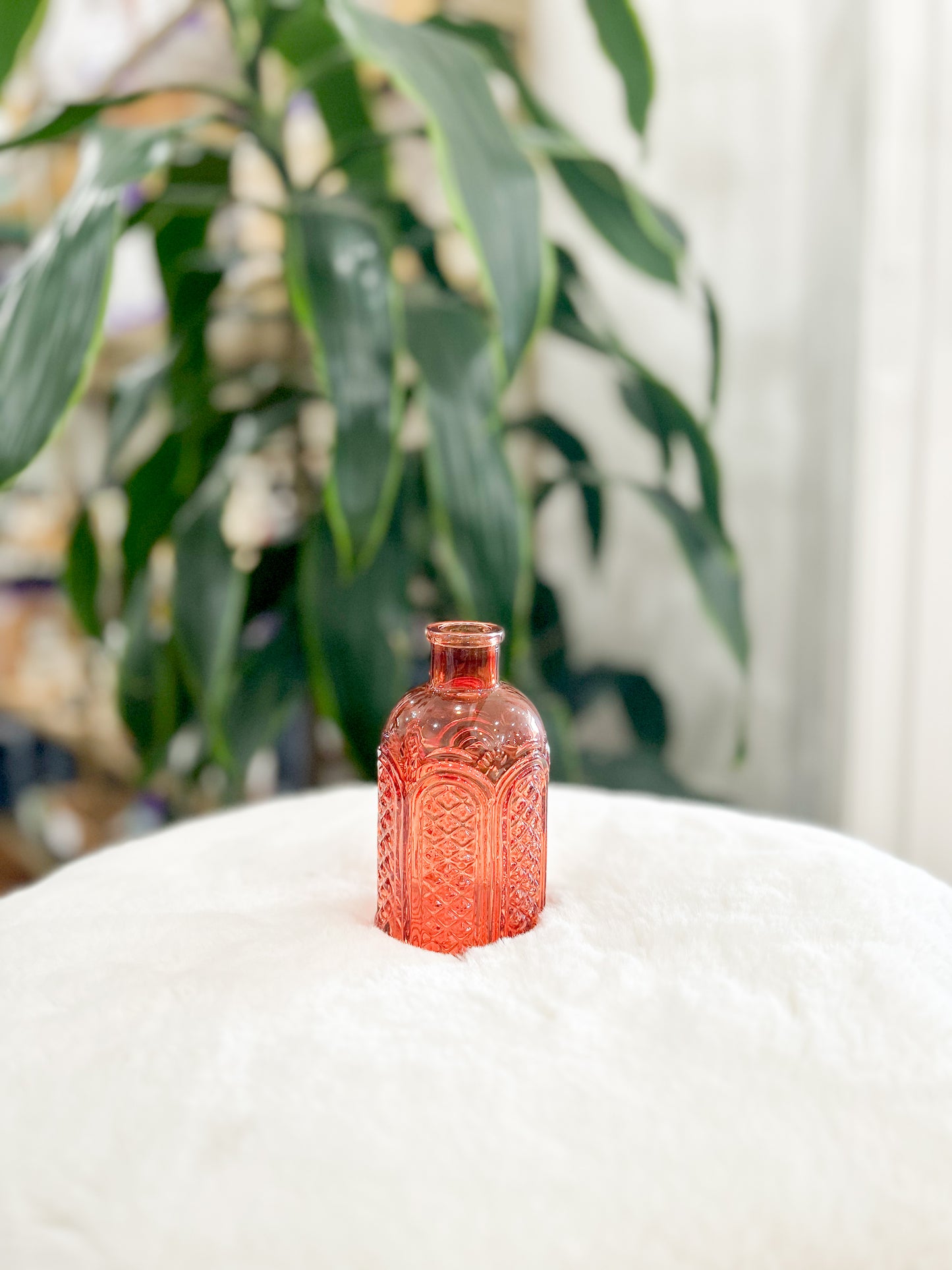 Genevieve Vintage Inspired Medium Bud Vase