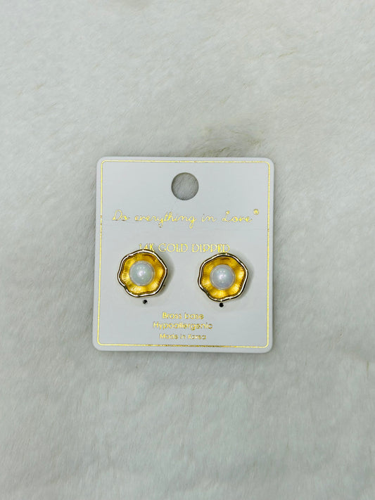 Hallie Flower Pearl Gold Stud Earrings
