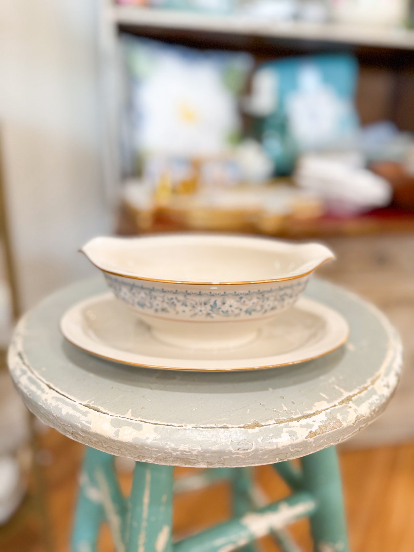 Miss Goldie Bowl