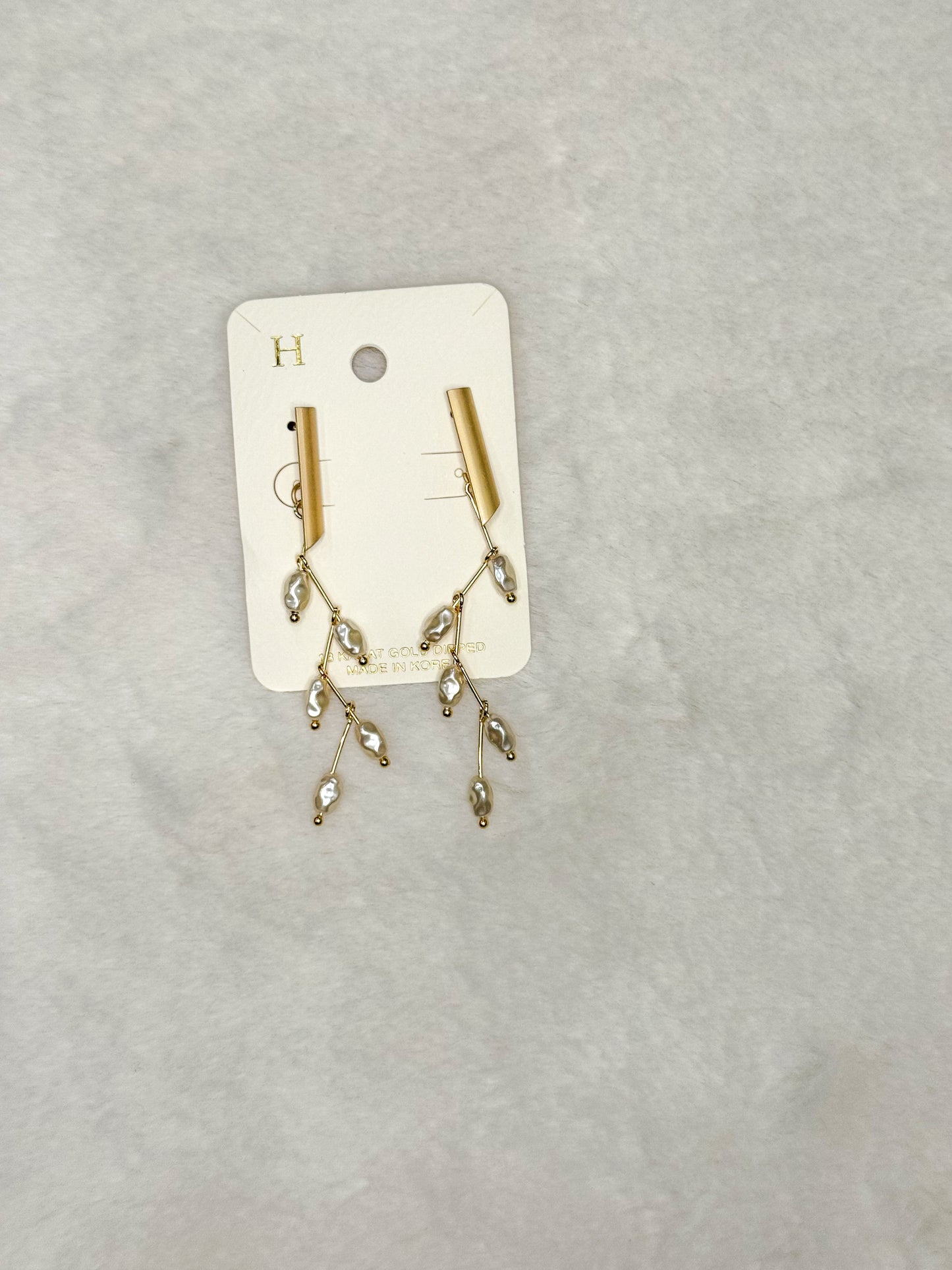 Classic Pearl Drop Earrings