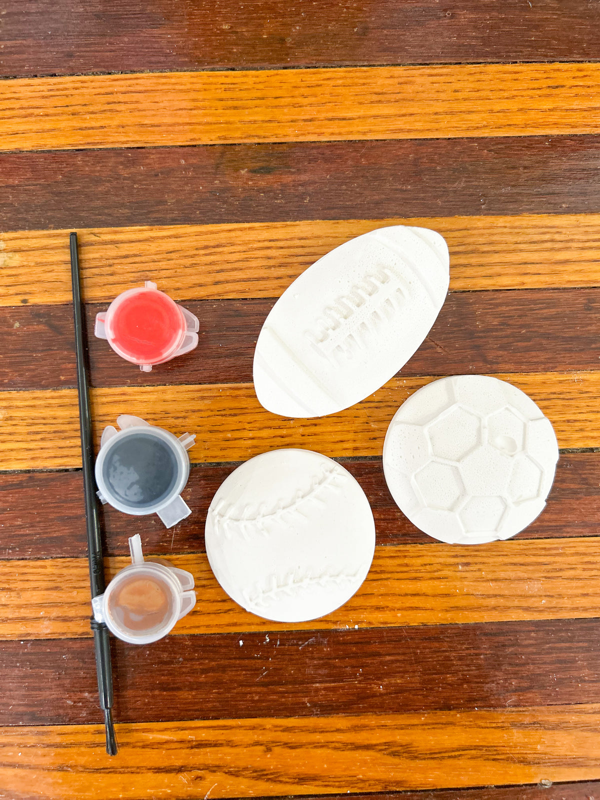 Sports Star Paint Your Own Plaster Set