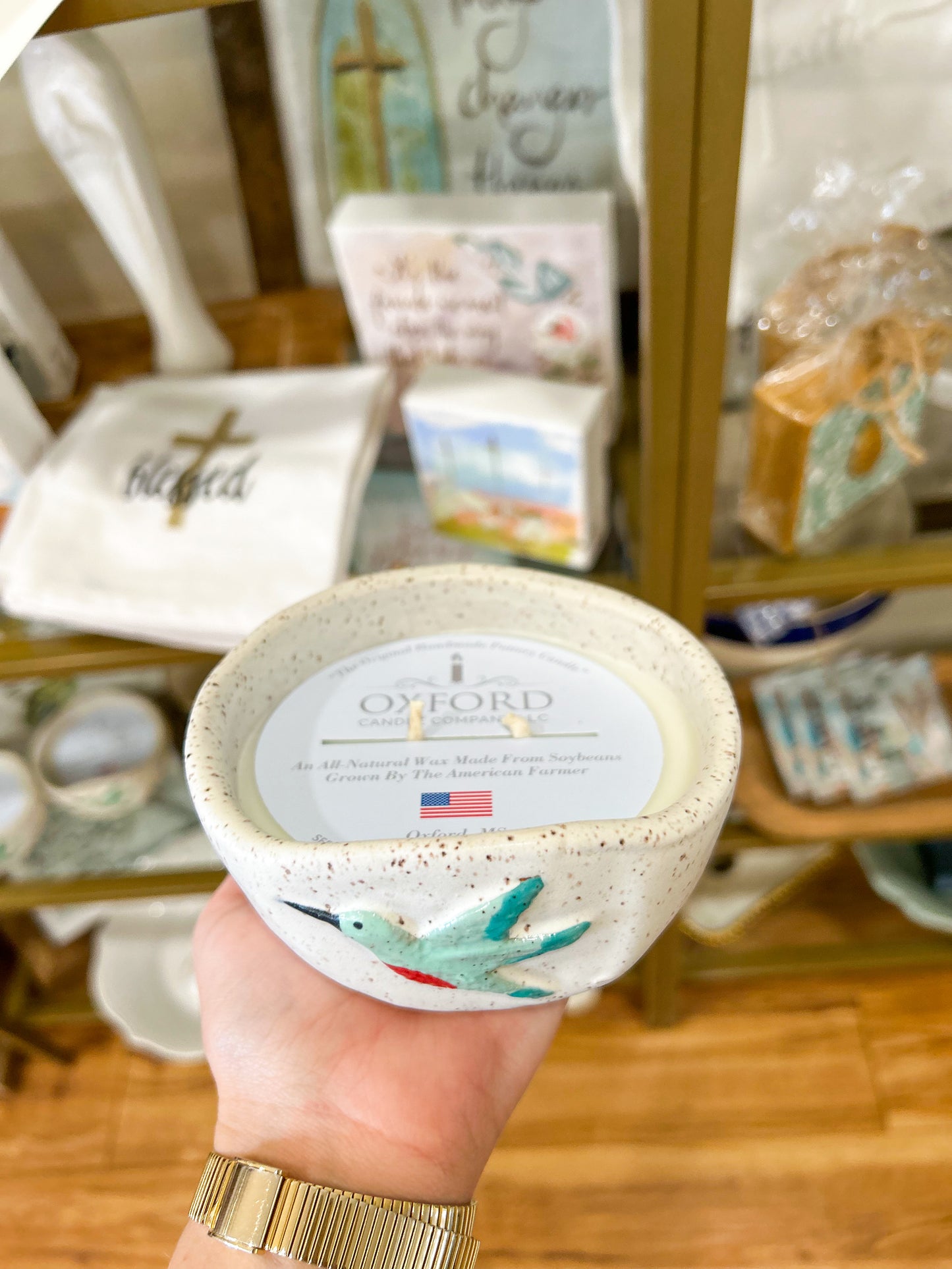 7oz White Hummingbird Pottery Candle-Lavish