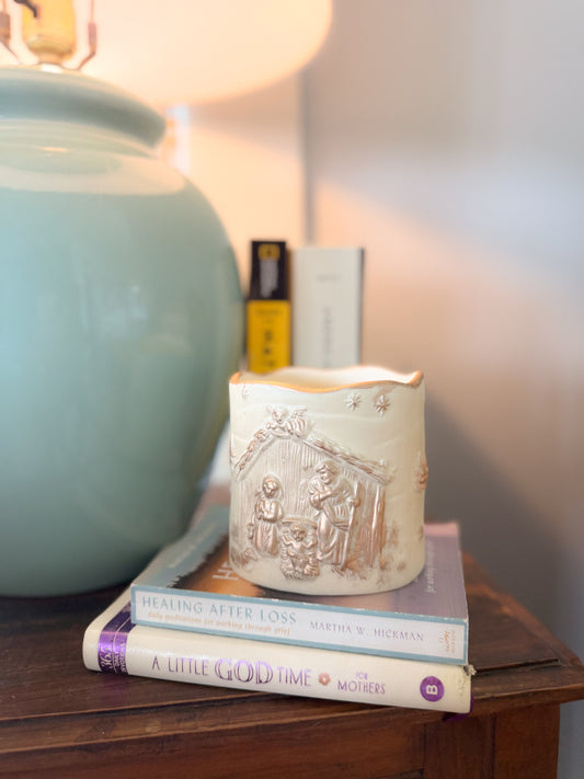 Nativity Bloom Vase