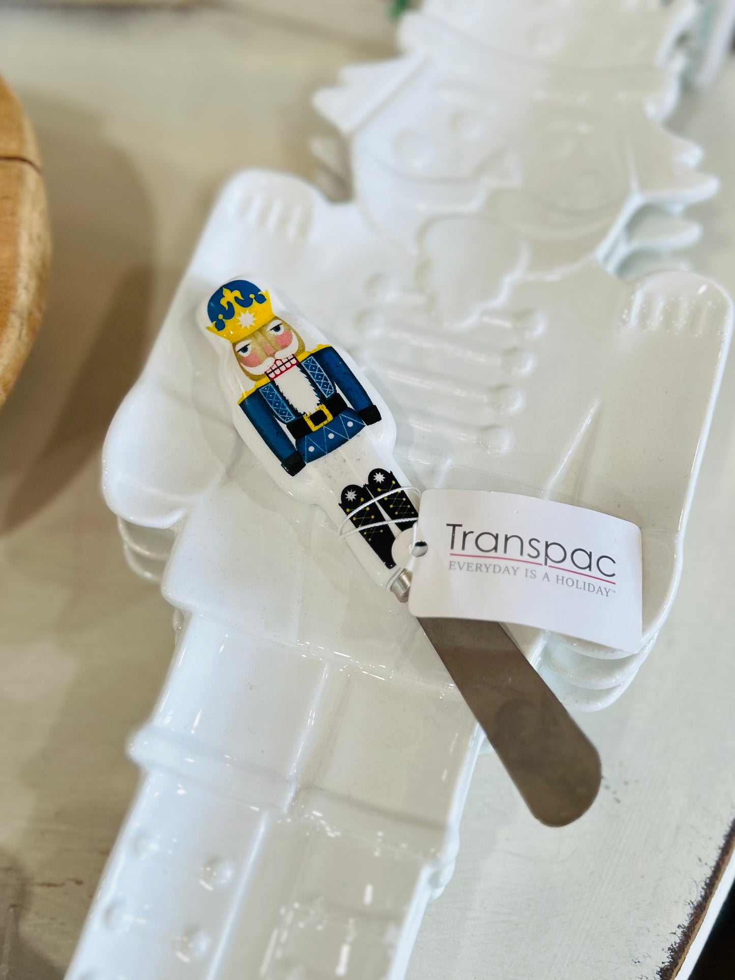Nutcracker Guard Spreader