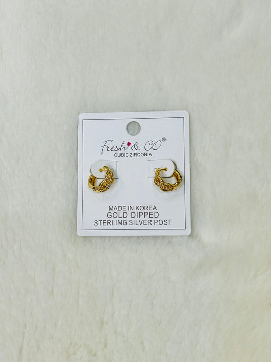 Daisy Gold & Diamond Braided Huggie Hoop Earrings