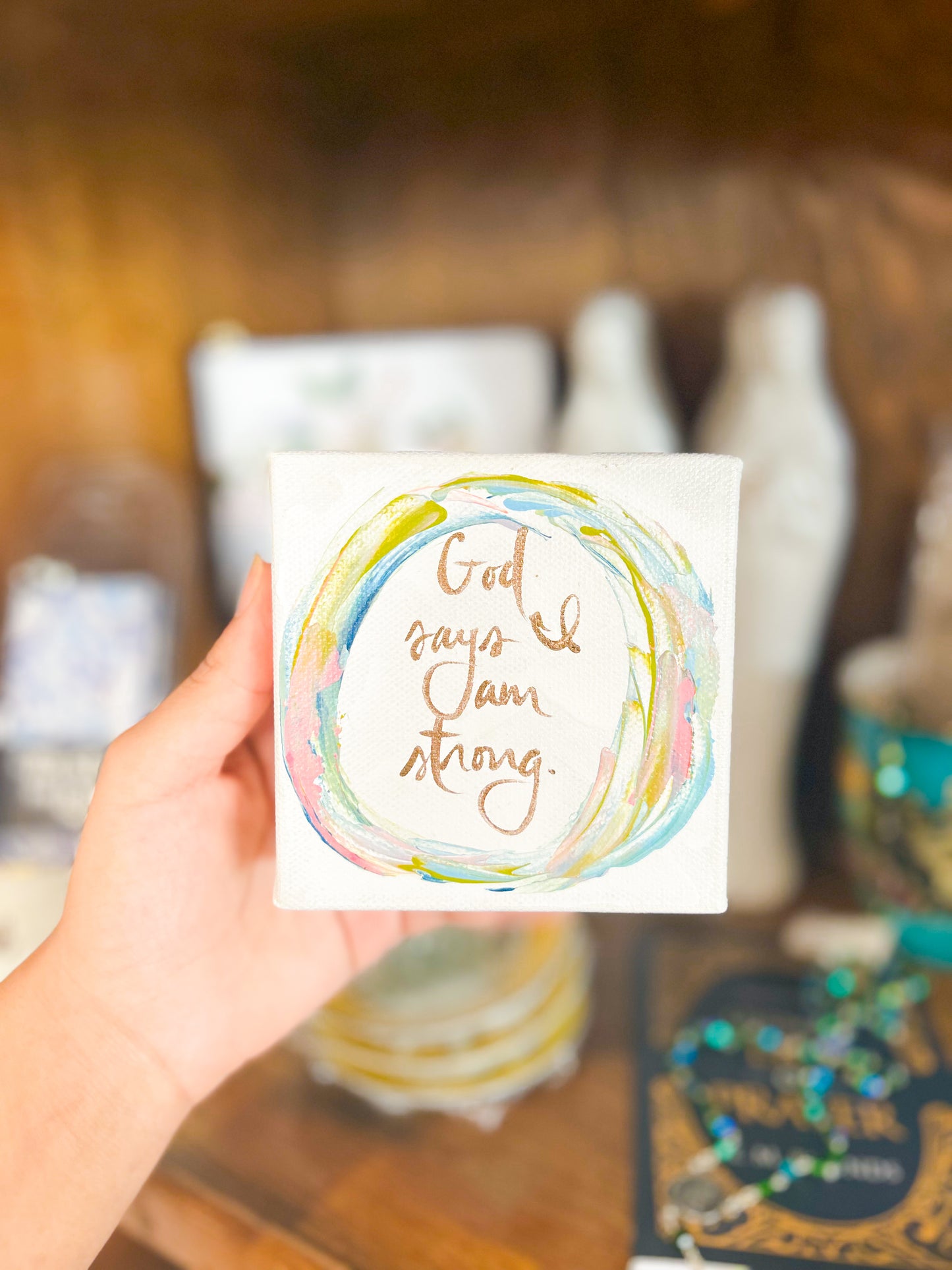 4x4 God Says I Am Strong Pastel Circle Canvas Art