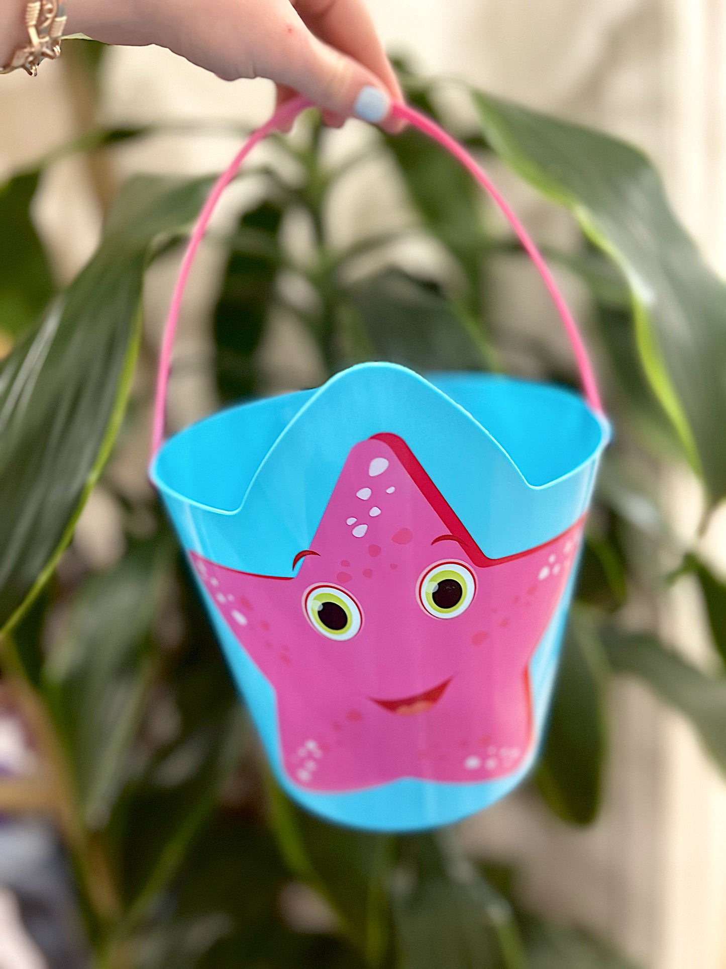 Out To Sea Easter Bucket Wrap